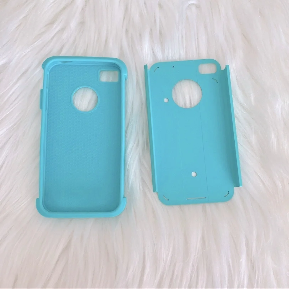 Set of 2 iPhone 4 cases